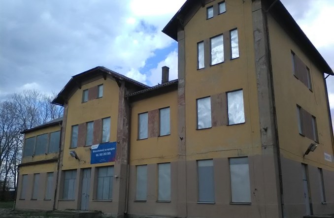 Końskie: Dworzec poza programem inwestycyjnym. Nie ma drogi dojazdowej 