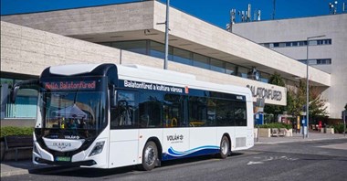 Elektryczne Ikarusy zazieleniają flotę węgierskich miast