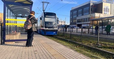 Bydgoszcz rozbudowuje bezpieczne przystanki tramwajowe