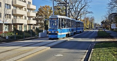 Wrocław. Mijanka na Przyjaźni: stare zasady, piloci i jazda parami [zdjęcia]