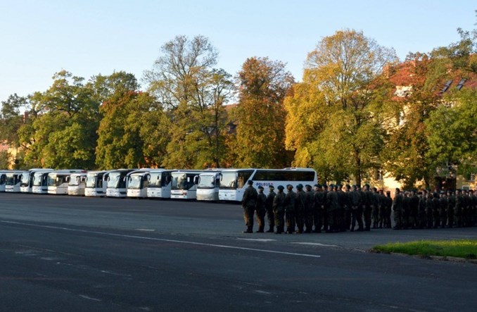 Autobus – cichy filar bezpieczeństwa państwa