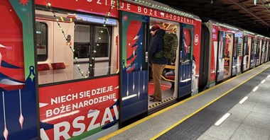 Świąteczne pojazdy już kursują po Warszawie