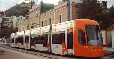 Walencja zainwestuje ponad 800 mln euro w metro i lekką kolej 