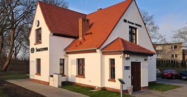 Niewielki dworzec Swarzewo znów otwarty dla podróżnych