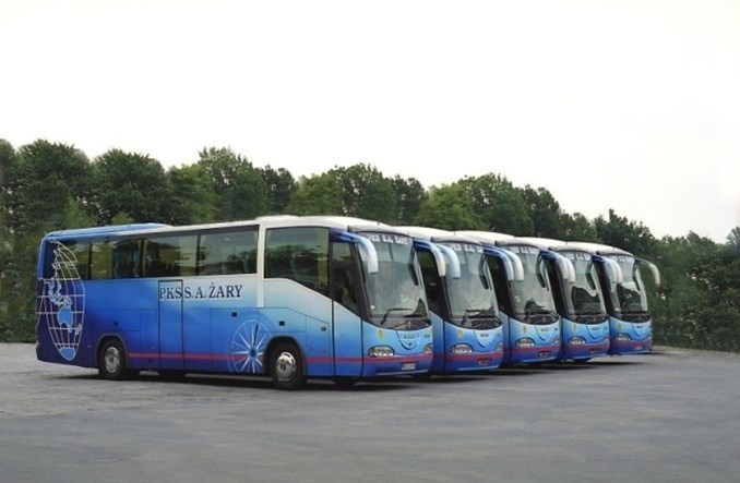 Żary otwierają oferty w postępowaniu na operatora komunikacji w 2026 roku