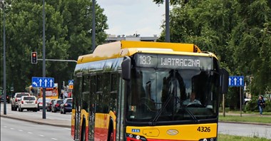 Warszawa: Duży kontrakt ZTM na 12-metrowce – w tle spór o warunki i 2 odwołania