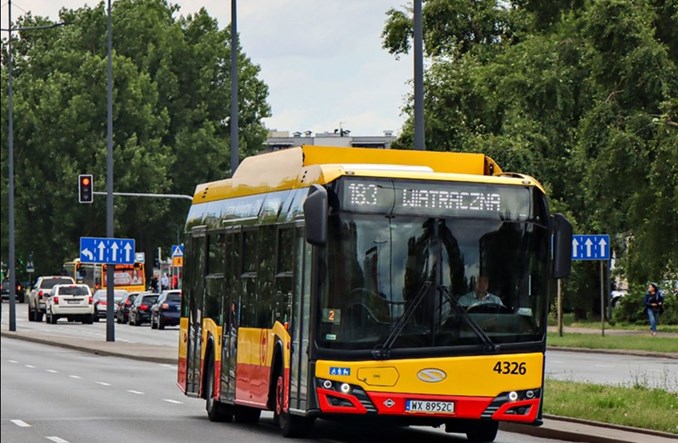 Warszawa: Duży kontrakt ZTM na 12-metrowce – w tle spór o warunki i 2 odwołania