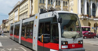 Oradea z planami zakupu 14 tramwajów dwusystemowych