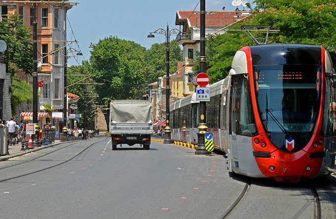 Jak wkomponować tramwaje w tkankę miejską?