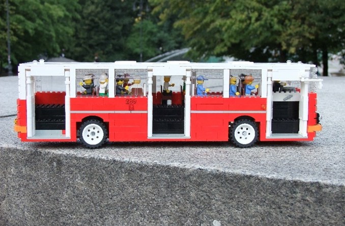 LEGO IDEAS - Warsaw City Bus: Ikarus 260.04 #289