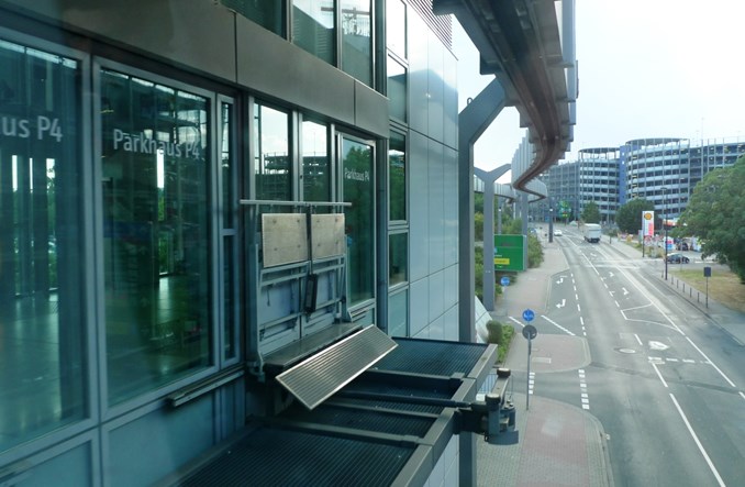 Guział: Należy myśleć o kolei nadziemnej w Warszawie