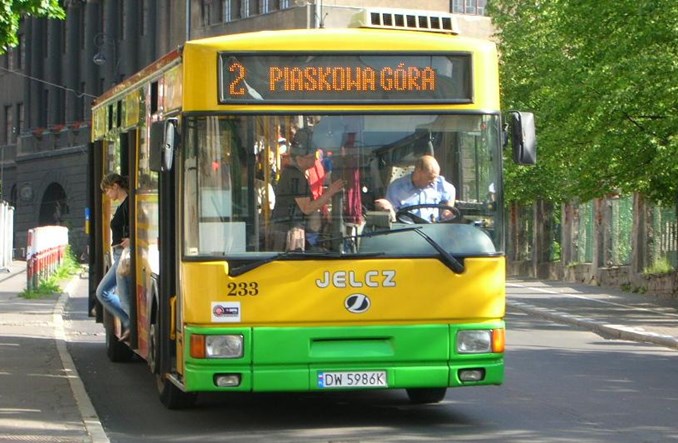 Felieton: Jak promować transport zbiorowy