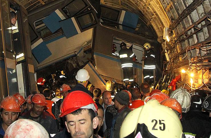 Moskwa: Niedługo wznowienie ruchu po wykolejeniu. Znaleziono nowe ślady