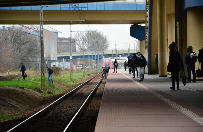 Czy PKP Służewiec pomoże Mordorowi?