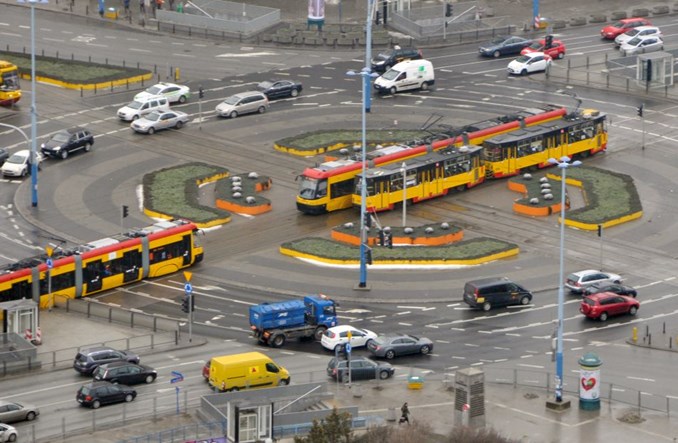 Warszawa: Pierwsze tramwaje z rekordowego przetargu na 213 wozów w 2019 r. 
