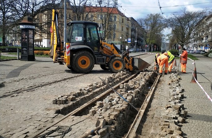 Szczecin: Trwają prace torowe na placu Grunwaldzkim