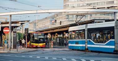 Sąd: Kierowcy i motorniczowie bezzasadnie karani ws. limitu pasażerów