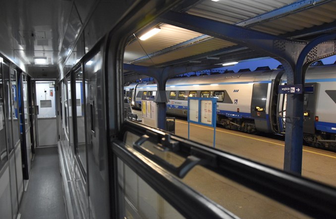 Marcin Horała: Ryzyko zakażenia w transporcie publicznym jest znikome