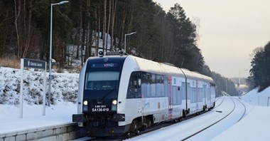 Sześć wariantów budowy trasy kolei aglomeracyjnej na północ Gdyni