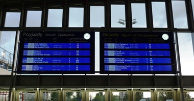 Ponad 450 tys. zł kary dla PLK za system (dez)informacji pasażerskiej 