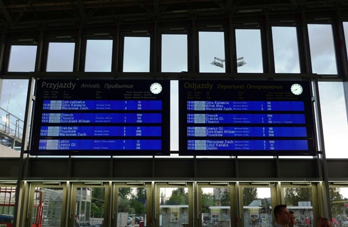 Ponad 450 tys. zł kary dla PLK za system (dez)informacji pasażerskiej 