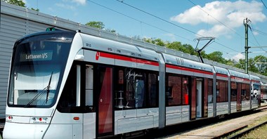 Stadler pokazał pierwszy tramwaj dla lekkiej kolei w duńskim Aarhus (zdjęcia)
