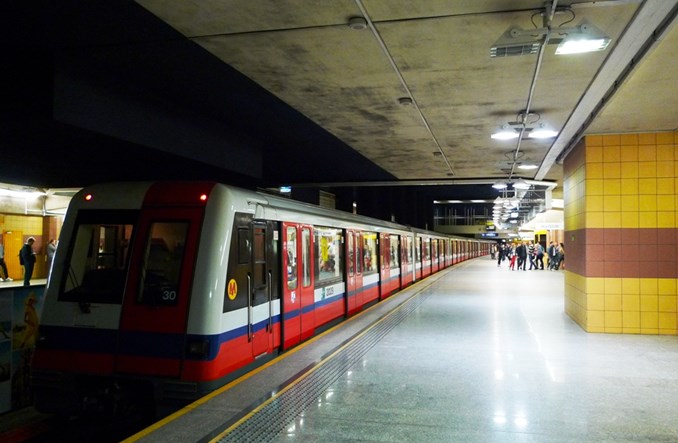 Metro ujednolica komunikaty. Co z Jasieńskim?