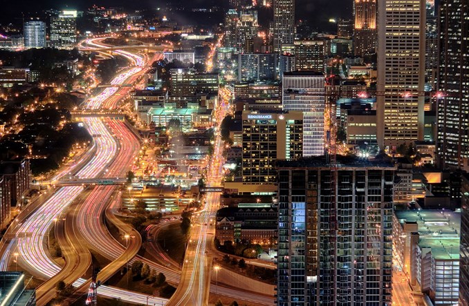 Urban sprawl a transport publiczny. Centrum niepotrzebne?