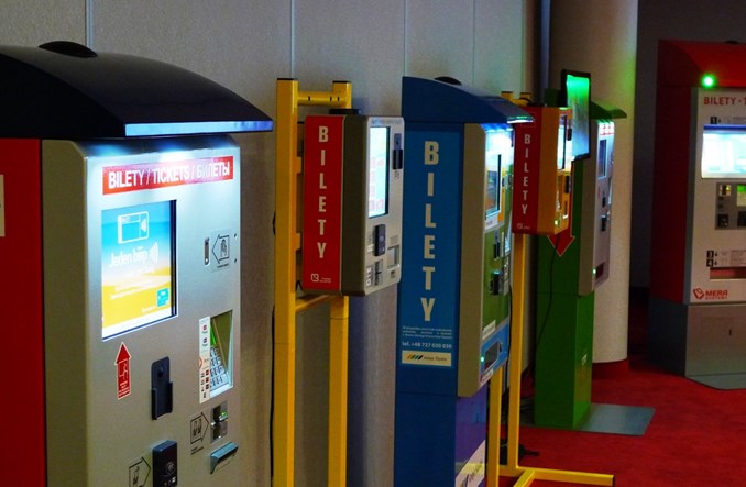 Rewolucja taryfowa: karta płatnicza jako bilet?