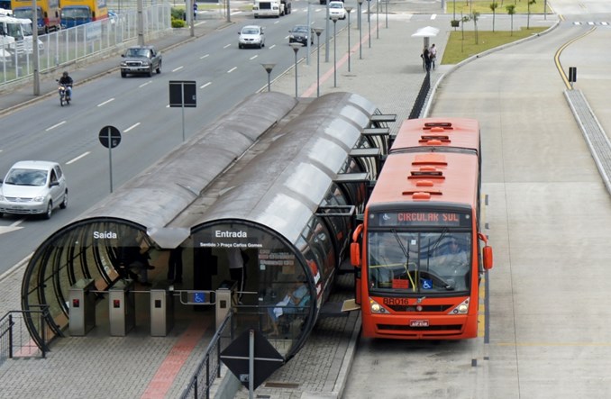 Samorządy rozmawiają o BRT do Sochaczewa. Zadanie dla WKD