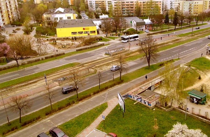 Częstochowa nie chce wypuścić pieszych spod jezdni