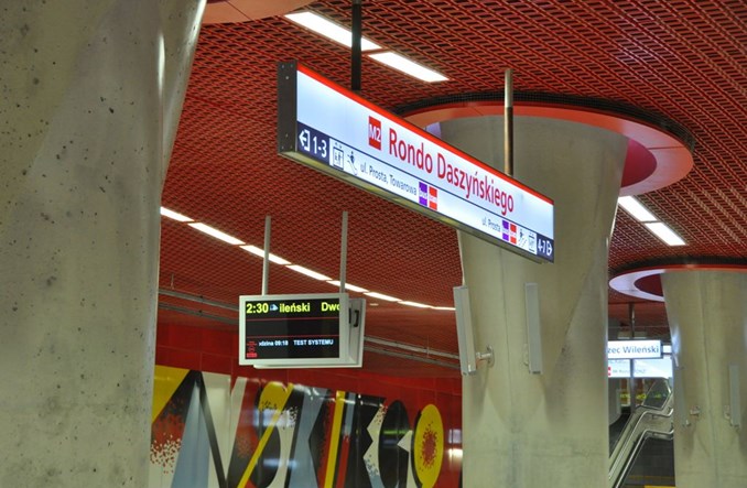 Metro: Pierwsza stacja z pozwoleniem na użytkowanie