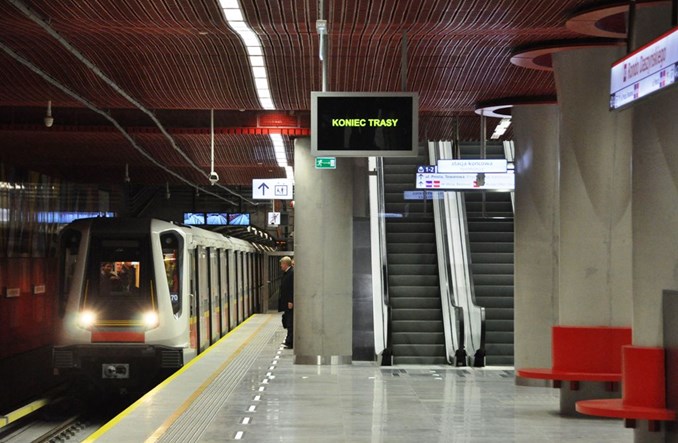 Metro: Testy wielu pociągów w ruchu ciągłym na II linii