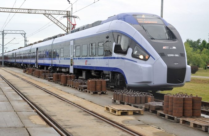 Ministerstwo Rozwoju: Dotacja UE na tabor z Pesy całkowicie wykorzystana