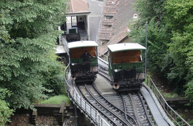 Szwajcaria: Kolejka napędzana ściekami