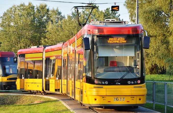 Warszawa: Odwołanie Alstomu w przetargu na tramwaje oddalone i nowy termin