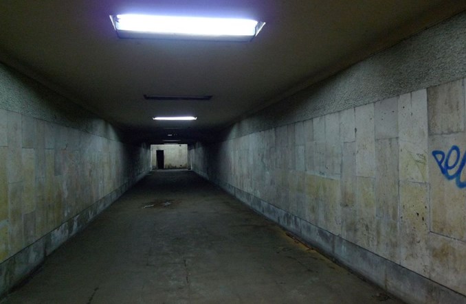 Warszawa: Otworzą zamknięte przejście na dworcu Śródmieście?