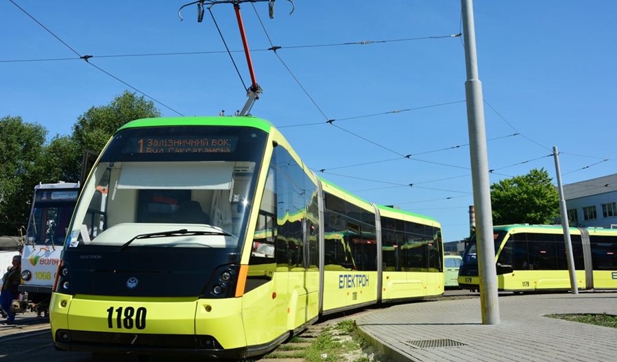 Lwów z przetargami na 10 tramwajów i 100 autobusów Lwów z przetargami na 10 tramwajów i 100 autobusów