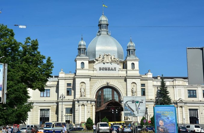 PolskiBus sprzedaje bilety na Ukrainę