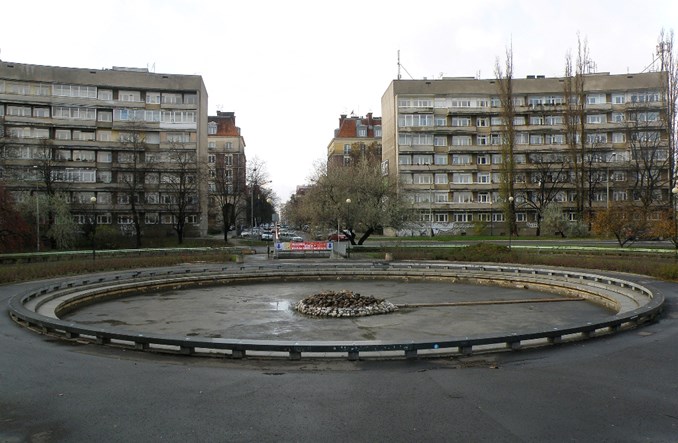 Warszawa: Podziemia do lamusa. Będą kolejne pasy na pl. Na Rozdrożu