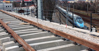 Przetarg na przewozy PKM razem z obsługą województwa