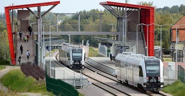 Autobus przegrywa z PKM. Gdynia likwiduje linię autobusową do lotniska