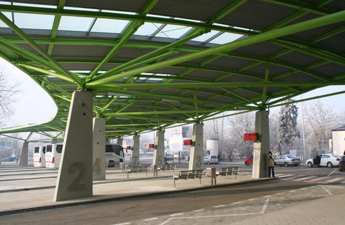 Płock z nowym dworcem kolejowo-autobusowym 