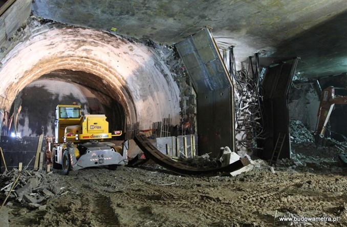 Metro: Stacje zaawansowane w 75%. Na Powiślu bez problemów