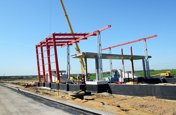 Pesa nie składa broni w przetargu na tabor dla PKM