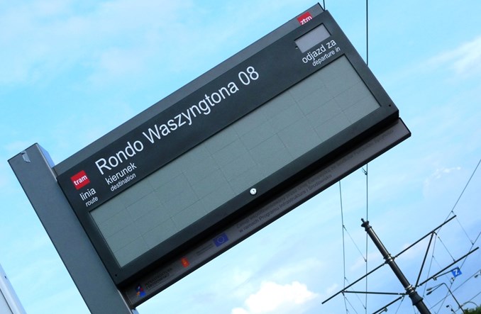 Warszawa: Kolejne przystanki z elektroniczną informacją