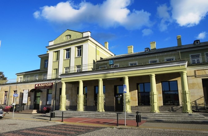 Dworzec w Skarżysku-Kamiennej do przebudowy. Przede wszystkim handel