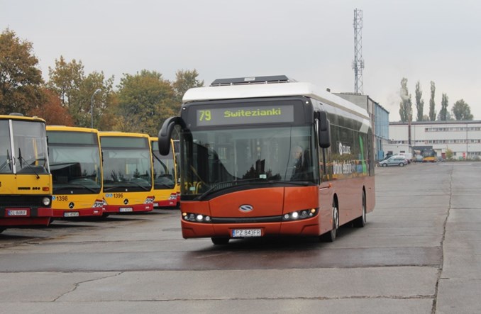 MPK Łódź: Elektryczny autobus przez centrum, niskopodłogowy tramwaj na Dąbrowę