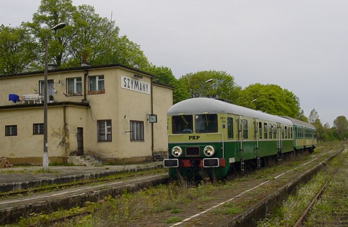 Są pieniądze na pociąg do lotniska w Szymanach