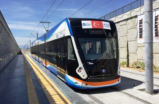 Medcom dostarcza napędy do koreańskich tramwajów w Turcji